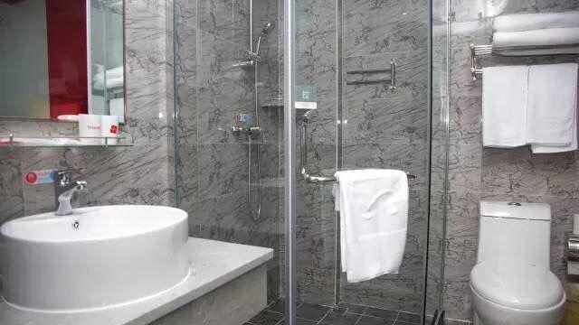 Thank Inn Chain Hotel Guangdong Shanwei Haifeng County Erhuan Dongnanqiao Eksteriør billede